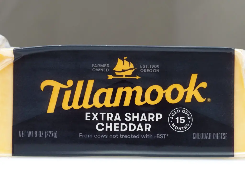 Tillamook Extra Sharp Cheddar Cheese 8oz