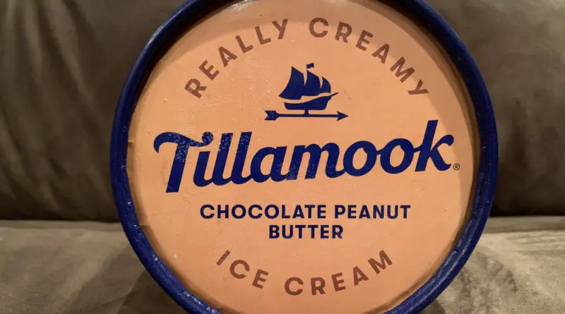 Tillamook Chocolate Peanut Butter Ice Cream Review